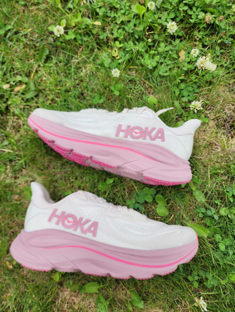 Sz 9.5B - Women's Hoka Clifton 10 Rose Cream Running Shoes - Picture 11 of 16